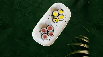 Hoso maki at KAMI Sushi & Poké, Paje
